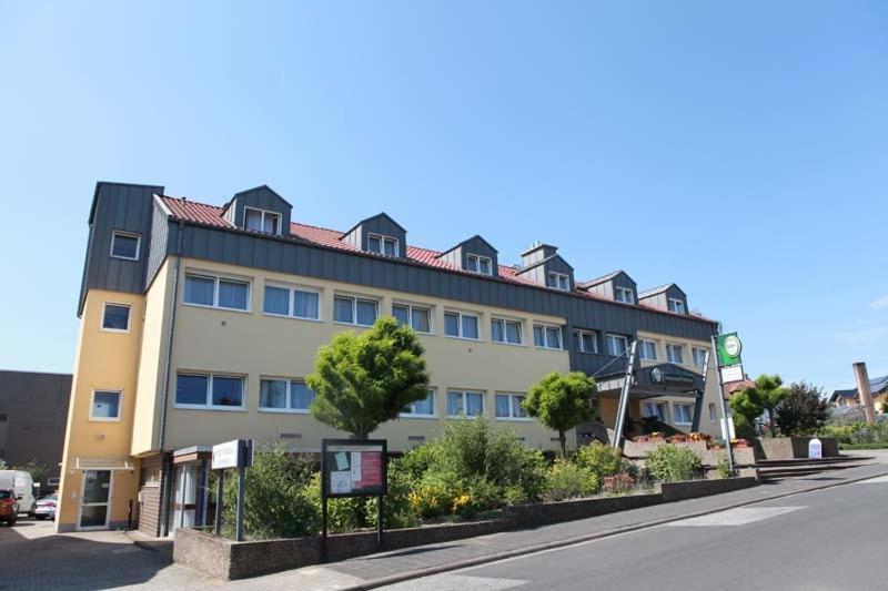 Hotel Wetterau - Self-Check-In Wölfersheim Eksteriør bilde