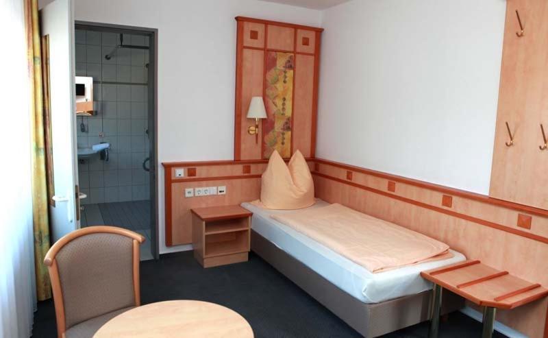 Hotel Wetterau - Self-Check-In Wölfersheim Eksteriør bilde