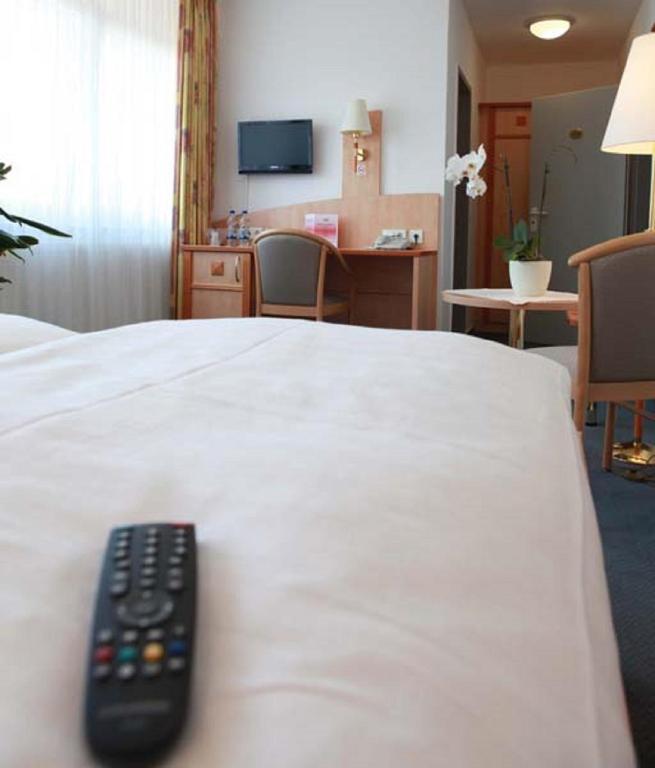 Hotel Wetterau - Self-Check-In Wölfersheim Eksteriør bilde