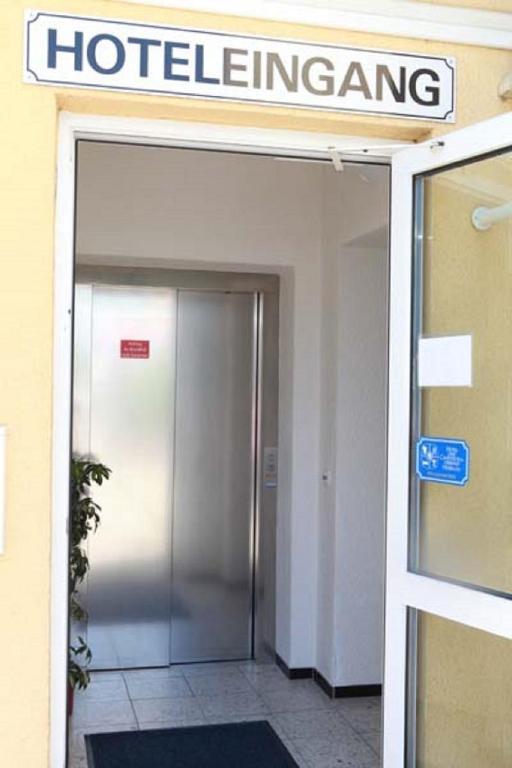 Hotel Wetterau - Self-Check-In Wölfersheim Eksteriør bilde